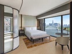 khach-san-hilton-2