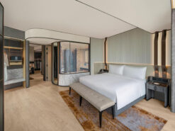 khach-san-hilton-8